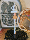 Chaos, Coffee & Chapters pen
